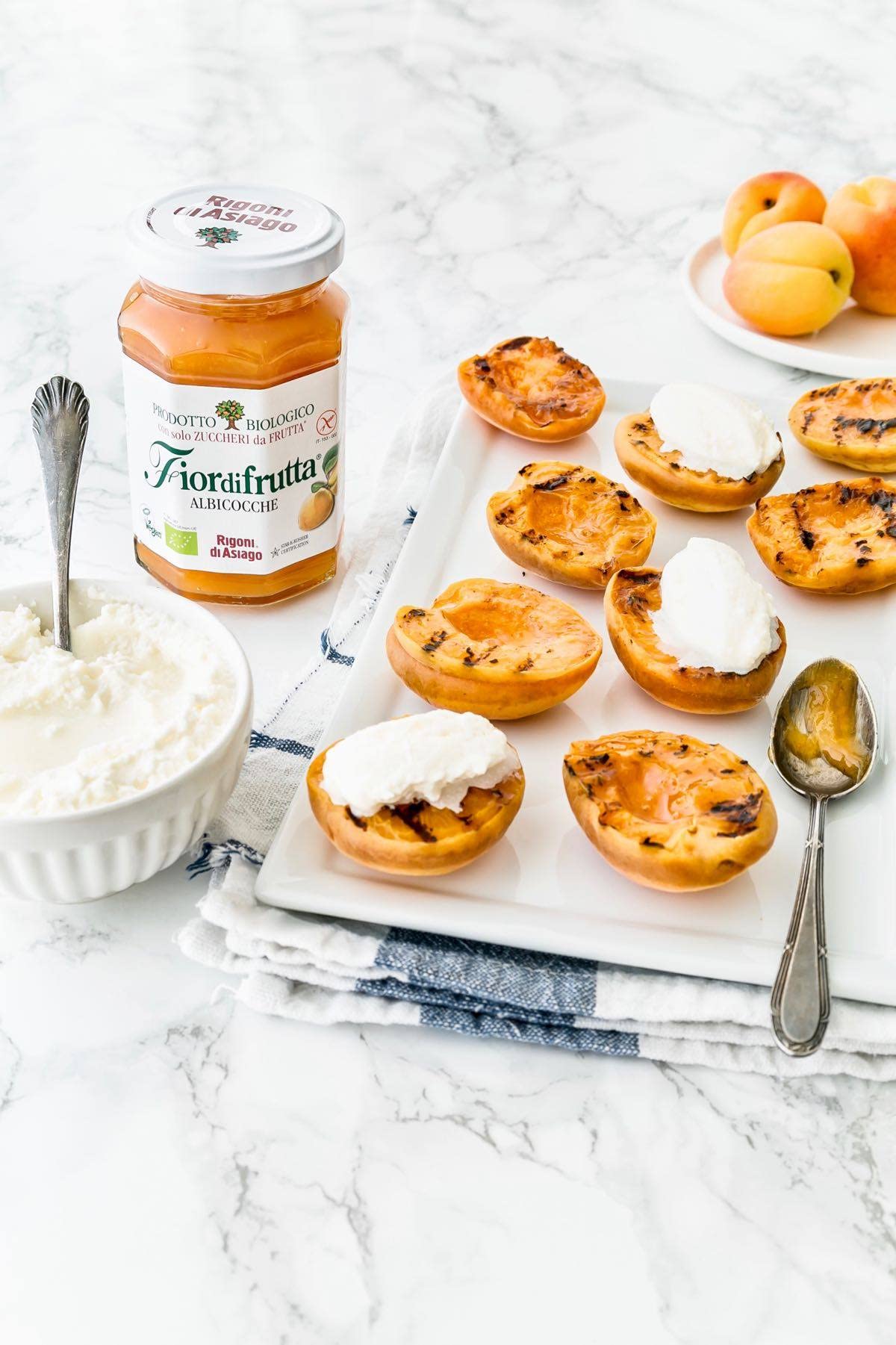 Rigoni di Asiago Fiordifrutta Organic Fruit Spread, Apricot, 8.82 Ounce Pack of 6