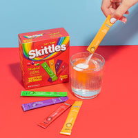 Skittles Singles To Go Variety Pack, Powdered Drink Mix, Zero Sugar, Low Calorie, Includes 4 Flavors: Green Apple, Strawberry, Grape, Orange, 1 Box (30 Single Servings)