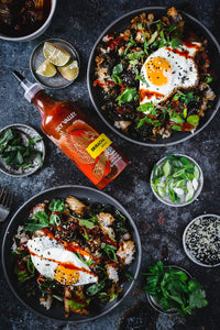 Sky Valley Sriracha Sauce - Hot Sauce, Made with Red Jalapeno Peppers, Gluten Free, Vegan, Non-GMO, Less Than 2g of Sugar per Serving, 5 Calories per Serving - Sriracha Hot Sauce, 18.5 Oz