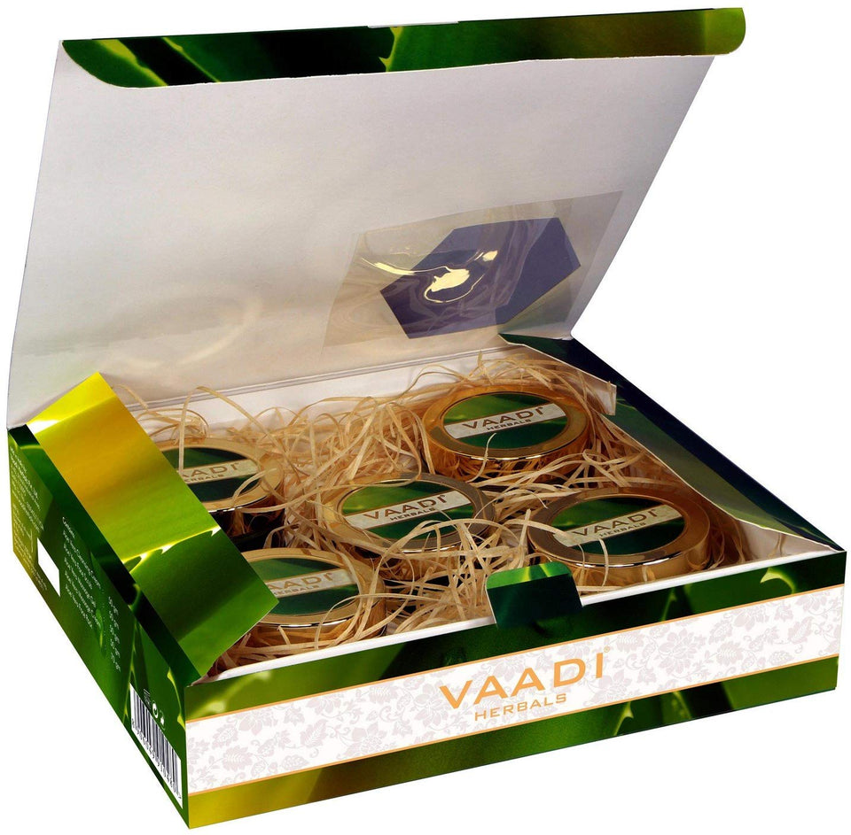 Vaadi Herbals Anti Acne Aloe Vera Facial Kit with Green Tea Extract, 270g